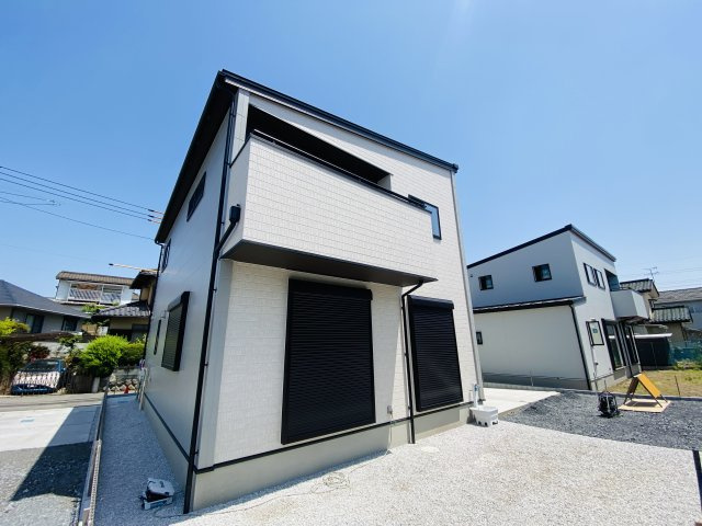 新築　高崎市剣崎町 全3区画　1号棟の外観|現地写真　2026年5月完成予定！類似物件のご内覧等、お気軽にお問合せください♪　							
　							
