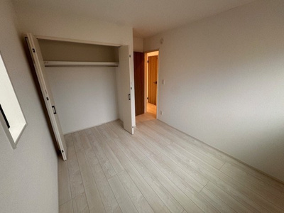 【洋室】 | GRAFARE瀬戸市東郷町全3棟【仲介手数料無料　にじの丘小　にじの丘中】 | 今すぐのご案内可能です！→  0120-336-922　までお気軽にお問い合わせください。