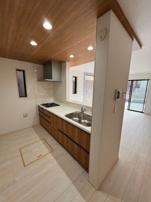 【キッチン】 | GRAFARE瀬戸市東郷町全3棟【仲介手数料無料　にじの丘小　にじの丘中】 | 今すぐのご案内可能です！→  0120-336-922　までお気軽にお問い合わせください。