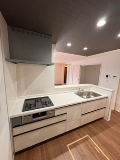 【キッチン】 | GRAFARE瀬戸市東郷町全3棟【仲介手数料無料　にじの丘小　にじの丘中】 | LINEから簡単お問合せ可能！
友達検索で@nqk7328tです！。