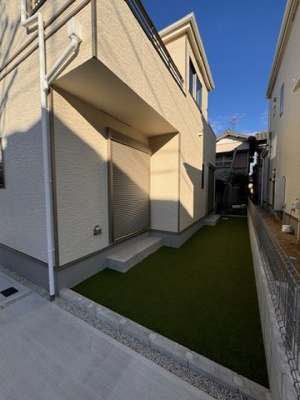 【庭】 |  Heartful-Town瀬戸市秋葉町全２棟【仲介手数料無料　にじの丘小　にじの丘中】 | LINEから簡単お問合せ可能！
友達検索で@nqk7328tです！。