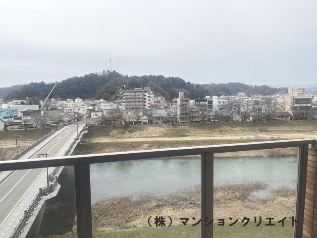 ロアール濱町桜橋 粋人の展望|足羽山や足羽河原が綺麗に望めます
