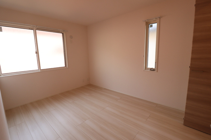 エタニティ Ⅰ・Ⅱ・Ⅲ・Ⅳの洋室|北側洋室