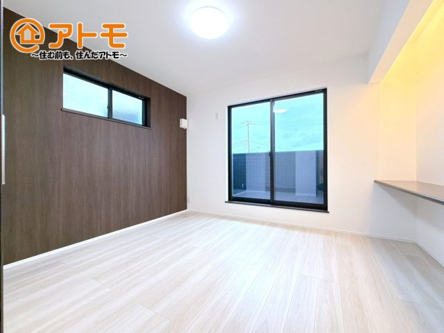 【寝室】 | 裾野市石脇　新築一戸建て　全1棟 | 毎日すごす部屋の広さや陽当りも気になるポイントですね！現地で体感してみてください♪