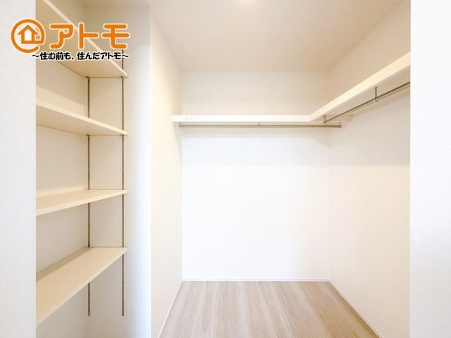 【内装】 | 裾野市石脇　新築一戸建て　全1棟 | 広々とした収納スペースは季節ものなどを収納することができて便利です♪
