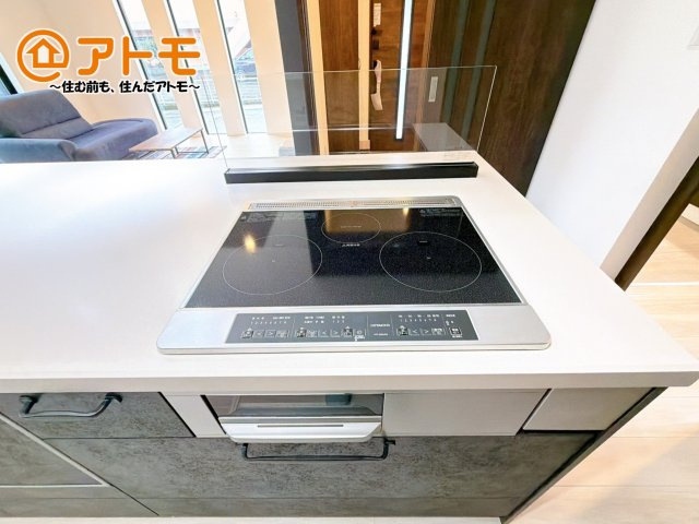 【設備】 | 裾野市石脇　新築一戸建て　全1棟 | IHクッキングヒーターはお掃除も楽々♪