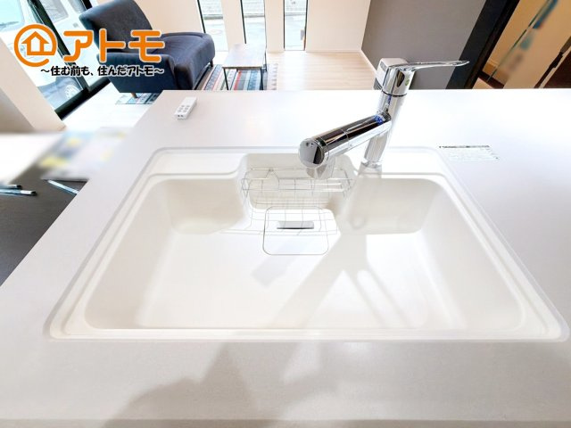 【設備】 | 裾野市石脇　新築一戸建て　全1棟 | 広いシンクは使い勝手良好です♪