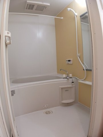 ブライトヒルズⅠの浴室