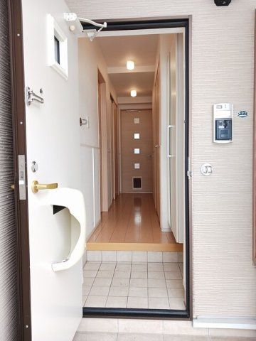 ブライトヒルズⅠの玄関