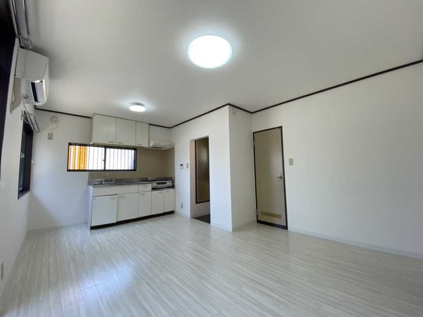 プチメゾンの居間・リビング