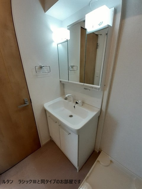 ベルソレイユ青木の洗面所