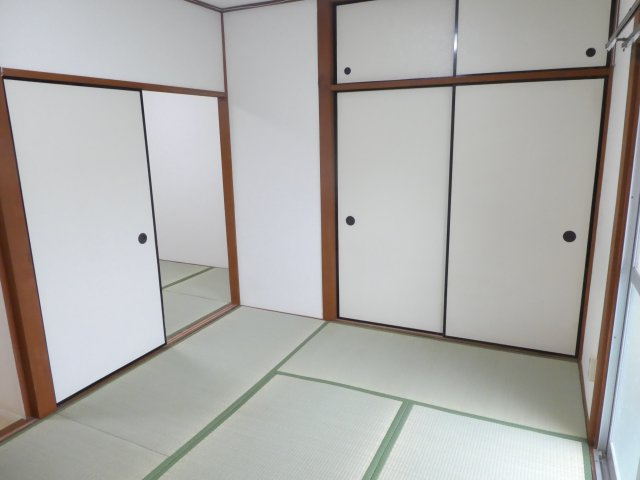 ビーコート清荒神の和室