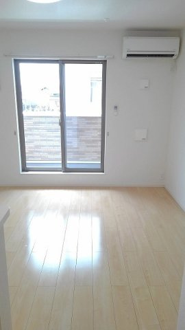 フリシュＭ　　刈谷市近郊の賃貸はクラスホーム刈谷店の居間・リビング|ゆったり過ごせるリビングです