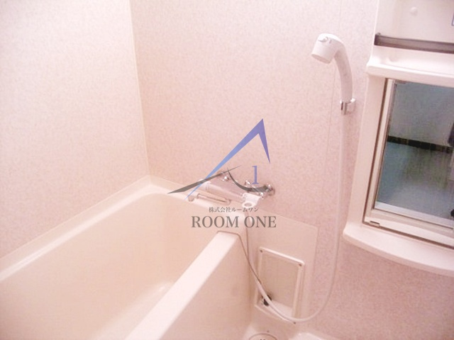 フェニックス日本橋EASTの浴室|お風呂です。