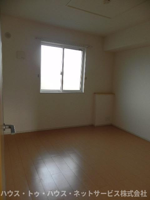 エレガントヒルⅢＢの洋室