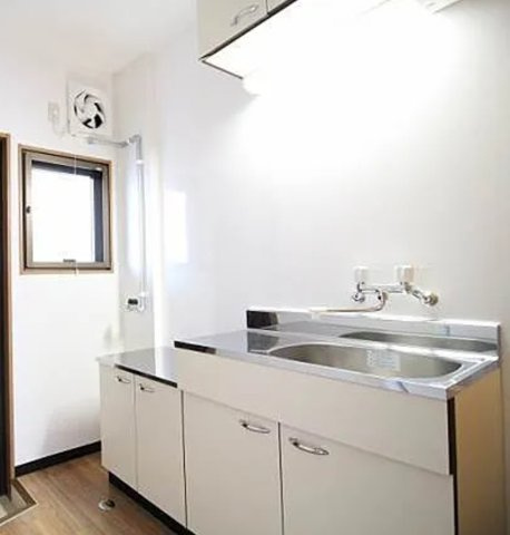 岡山市北区1棟売りマンション「利回り11.74％」のキッチン