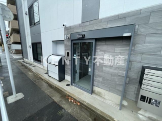 【エントランス】 | ゆとりのあるエントランスです