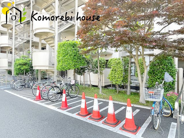 ルネ大宮パークステイツの駐輪場