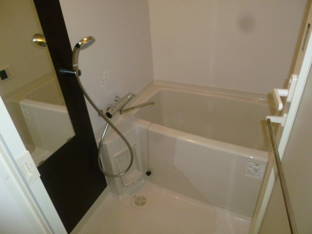 グランジュエ本所の浴室