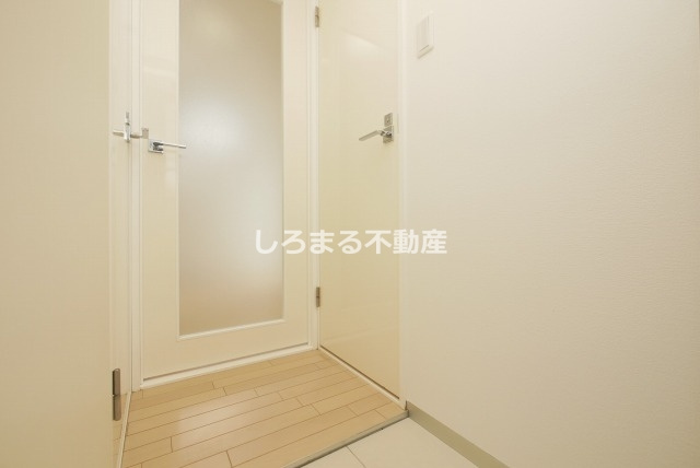 ＣＨＡＴＥＡＵ　ＮＡＭＢＡ　ＲＩＰＰＬＥの玄関