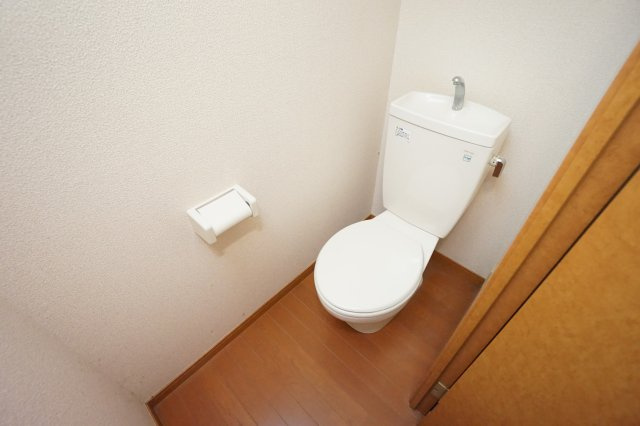 レオパレスMANABEのトイレ