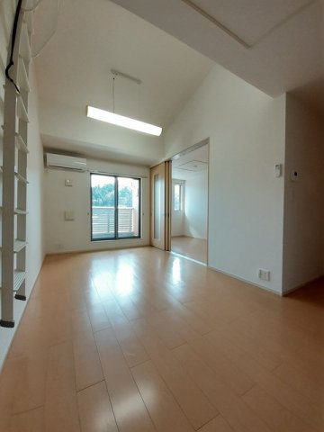 ハーモニー・プレイスⅡの居間・リビング