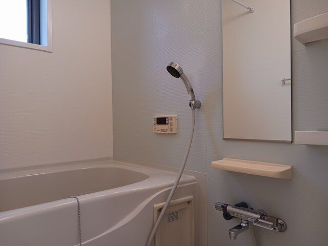 トレフル　Ｋの浴室