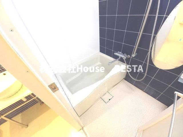 レジディア神戸磯上の浴室