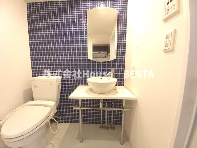 レジディア神戸磯上の独立洗面台