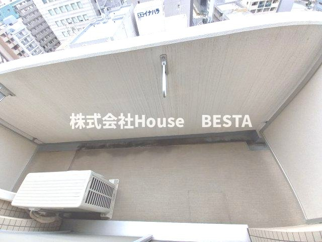 レジディア神戸磯上のバルコニー