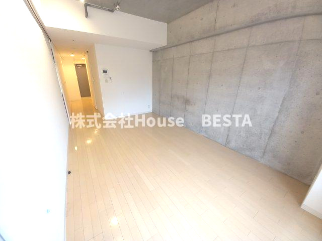 レジディア神戸磯上の洋室