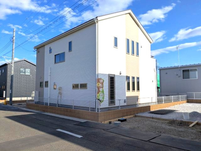 リーブルガーデン箕郷町生原第７の前面道路含む現地写真