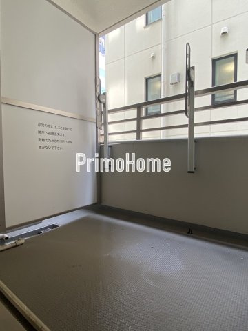 コンフォリア日本橋のバルコニー