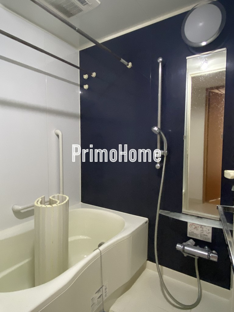 コンフォリア日本橋の浴室