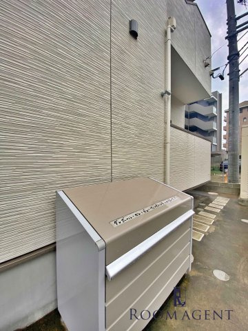 REGALEST荒畑のエントランス