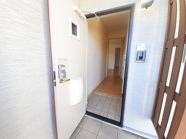 アルエットＢの玄関|玄関