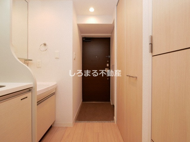 プレサンス難波元町の玄関