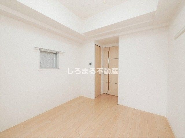 プレサンス難波元町の居間・リビング