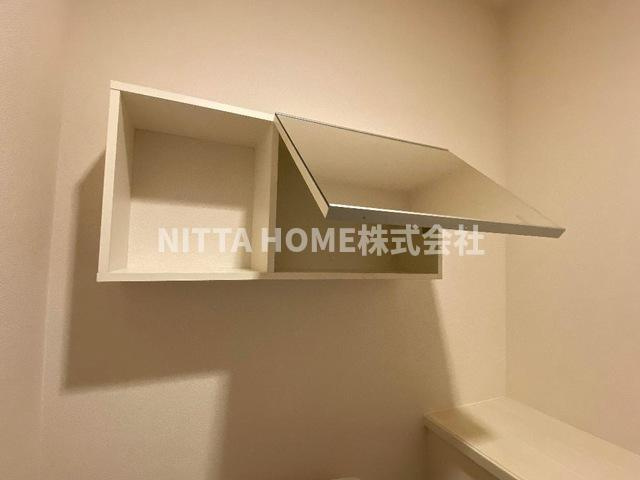 辻が花の収納|トイレについている上部収納★