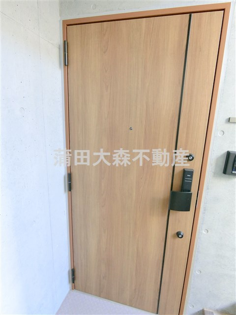 COCOCUBEココキューブ西蒲田の玄関