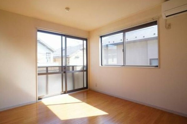 レジデンス荻窪の居間・リビング