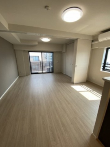 RELUXIA両国緑4丁目の居間・リビング