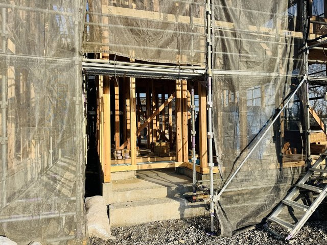 八王子市　泉町　新築一戸建て　２６期の玄関|～玄関は安心のWロックキーを採用～