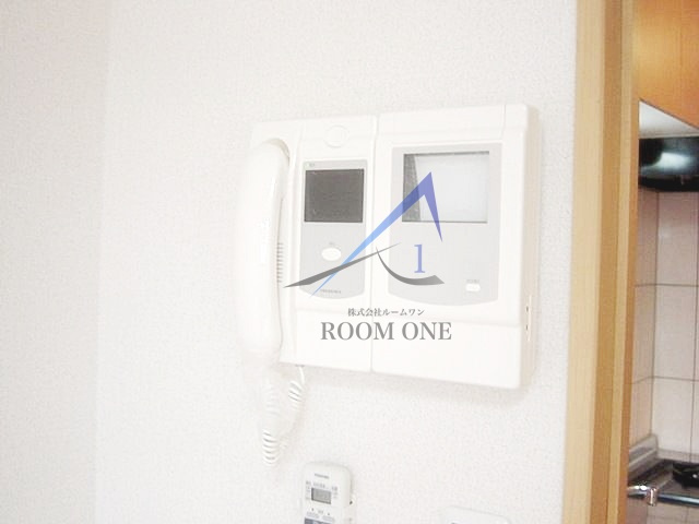 ファーストプレイスのセキュリティ|モニター付きインターホンです。