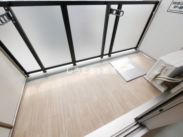 エスリード難波ザ・メゾンのバルコニー