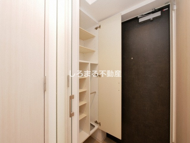 エスリード難波ザ・メゾンの収納