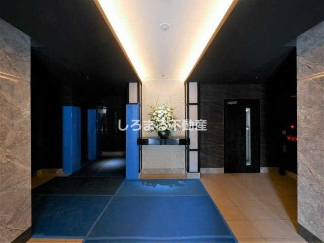 エスリード難波ザ・メゾンのロビー