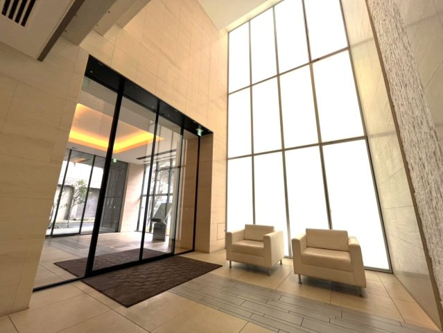 【エントランス】 | ライオンズタワー目黒川