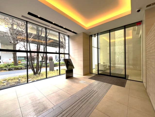 【エントランス】 | ライオンズタワー目黒川