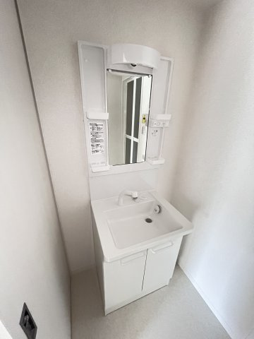 大阪市城東区中浜３丁目の賃貸マンションの独立洗面台